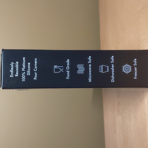 Zip top Silicone Teal free standing sandwich and snack bags - Picture 7 of 8